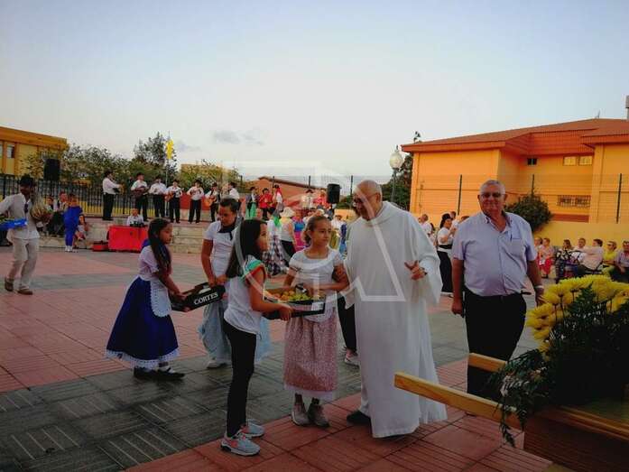 Ofrenda en Las Huesas (Foto TA)